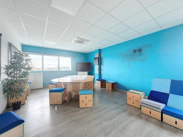 Local/bureau à louer PARCAY MESLAY (37)