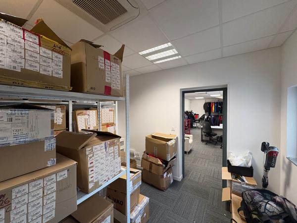 Bureaux à louer - 82,50 m2- Orléans
