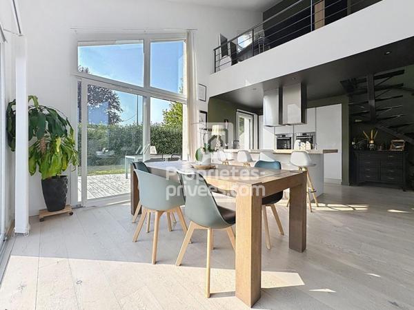 Maison d'architecte avec piscine à Yutz