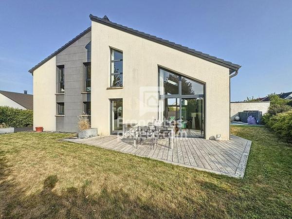 Maison d'architecte avec piscine à Yutz