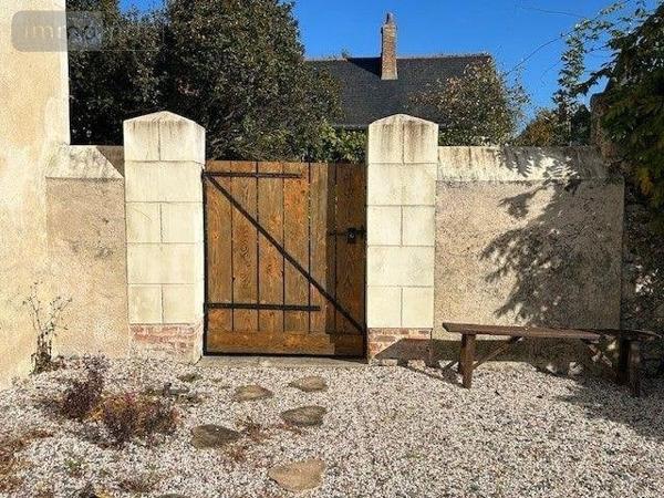 Maison à vendre à Baugé-en-Anjou dans le Maine-et-Loire (49150), ref : LB/2558   
centre