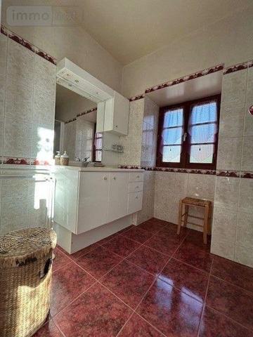 Maison à vendre à Baugé-en-Anjou dans le Maine-et-Loire (49150), ref : LB/2558   
centre