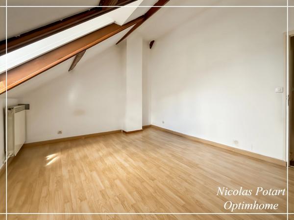 Maison 4 pièces avec cour, préau et bureau – Centre de Lacroix-Saint-Ouen
