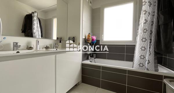 À vendre Appartement 3 pièces 69.2 m² - Marseille 13013