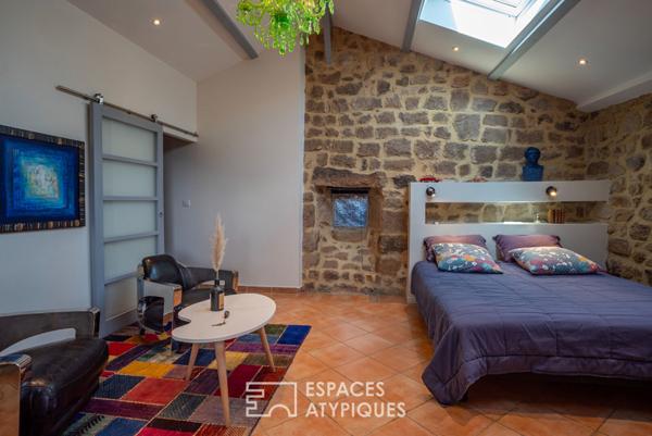 Magnanerie de charme avec vue, piscine et grand terrain arboré