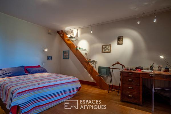 Magnanerie de charme avec vue, piscine et grand terrain arboré