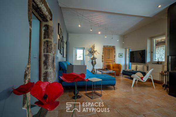 Magnanerie de charme avec vue, piscine et grand terrain arboré