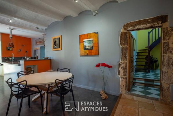 Magnanerie de charme avec vue, piscine et grand terrain arboré