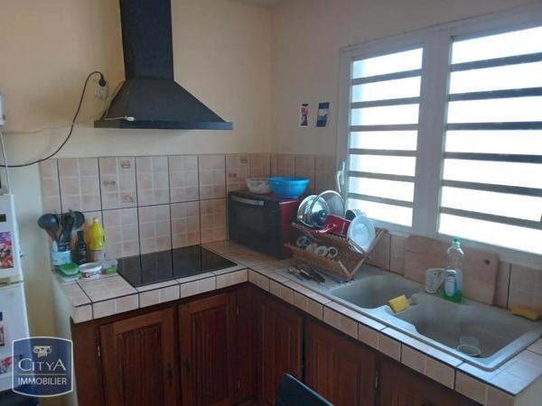 Appartement à louer 2 pièces 35.02m² Le Tampon (97430)