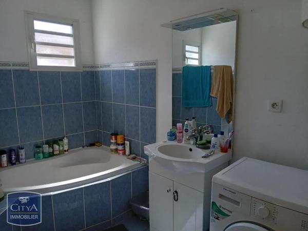 Appartement à louer 2 pièces 35.02m² Le Tampon (97430)