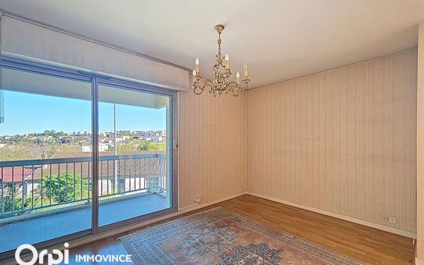 Appartement à vendre    4 pièces • 107,68 m2 Clermont-Ferrand