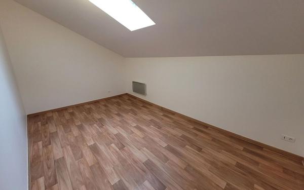 Appartement à louer    3 pièces •  Fains-Véel