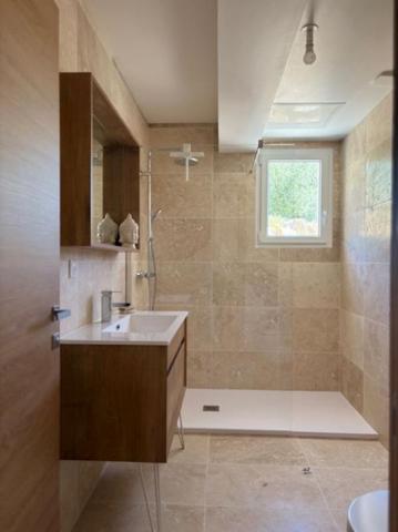 Villa 8 pièce(s) 286 m2 sur terrain de 2800m² +Piscine+ triple garage