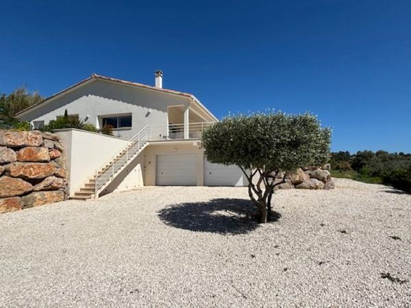 Villa 8 pièce(s) 286 m2 sur terrain de 2800m² +Piscine+ triple garage