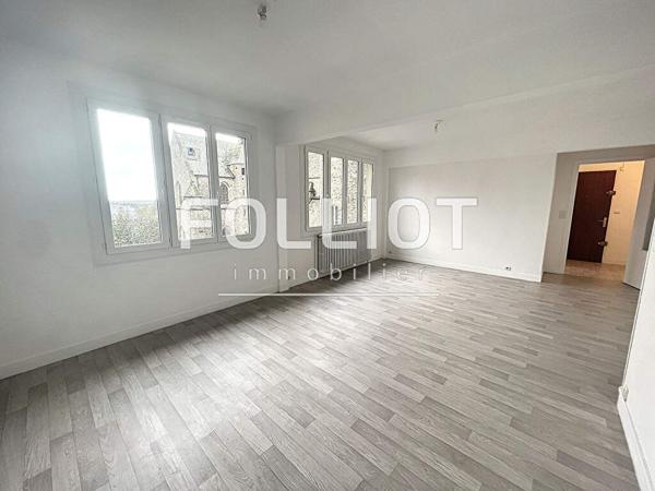 Appartement T5 (90 m²) à louer à COUTANCES