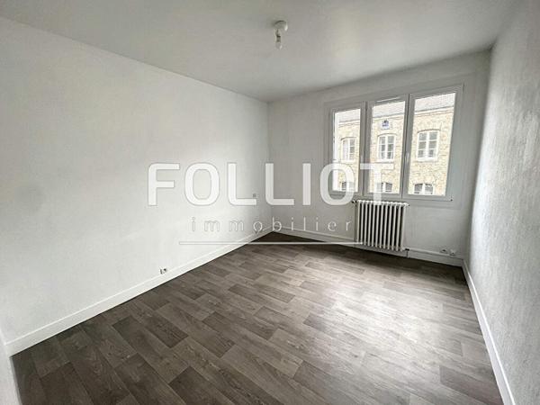 Appartement T5 (90 m²) à louer à COUTANCES