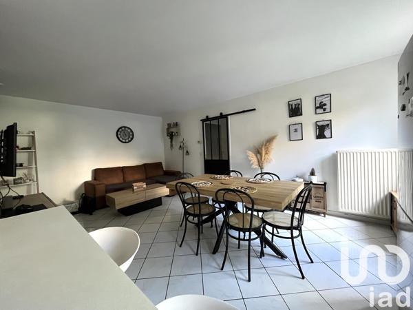 Appartement 3 pièces de 63 m² à Pontault-Combault (77340)