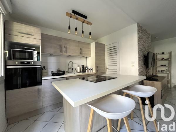 Appartement 3 pièces de 63 m² à Pontault-Combault (77340)