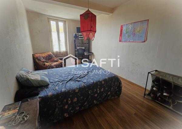 immeuble de 5 appartements et un local commercial