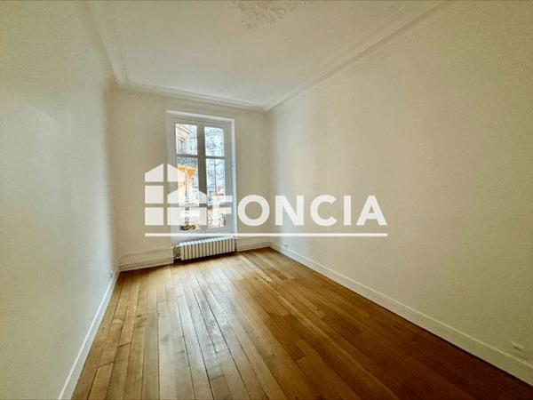 Location Appartement 3 pièces 75.87 m² - 26 RUE DE MONTTESSUY Paris 75007