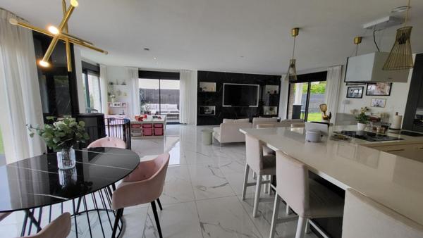 FAYET-PAVILLON  PLAIN PIED DE STANDING