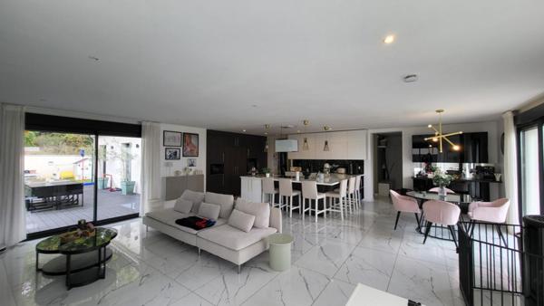 FAYET-PAVILLON  PLAIN PIED DE STANDING