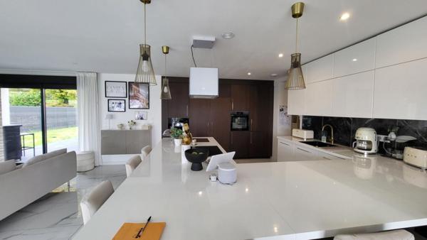 FAYET-PAVILLON  PLAIN PIED DE STANDING