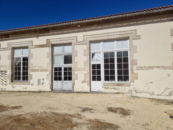 ENSEMBLE IMMOBILIER A RENOVER
