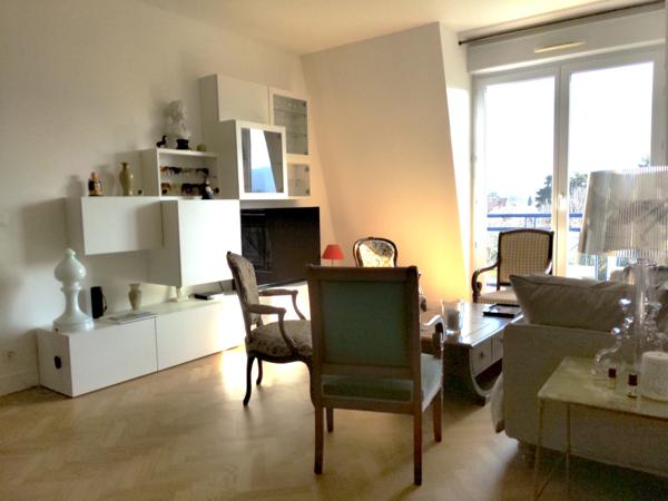 Appartement
         3 pièces
        - 65 m² 450 000 € *