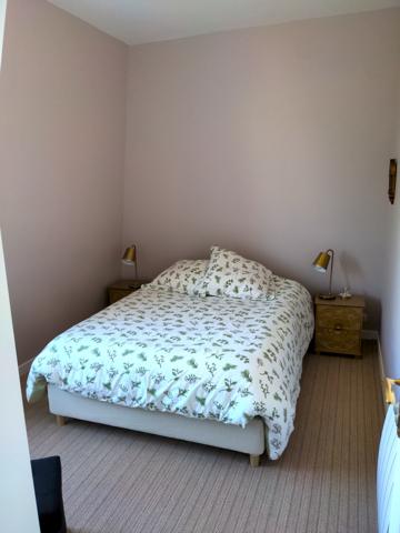 Appartement
         3 pièces
        - 65 m² 450 000 € *