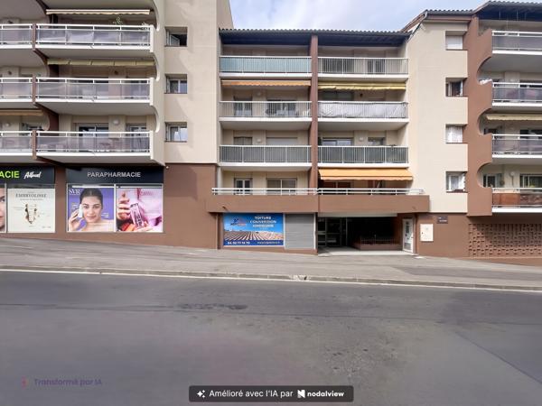 Manosque, appartement 5 pièces, balcons, caves, garage et place de parking
