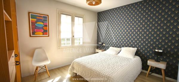PUYMOYEN - 10 MINUTES D'ANGOULEME - SUPERBE MAISON EN PIERRES DE 260 M², LOGEMENT INDÉPENDANT, 3 GARAGES, LE TOUT SUR TERRAIN CLOS DE 5 266 m²