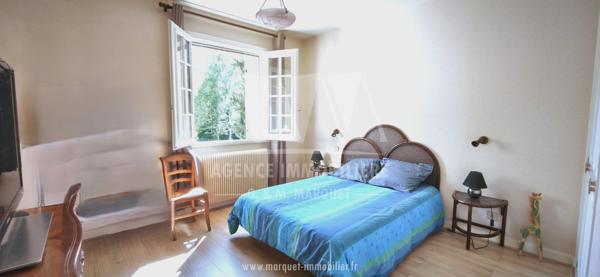 PUYMOYEN - 10 MINUTES D'ANGOULEME - SUPERBE MAISON EN PIERRES DE 260 M², LOGEMENT INDÉPENDANT, 3 GARAGES, LE TOUT SUR TERRAIN CLOS DE 5 266 m²