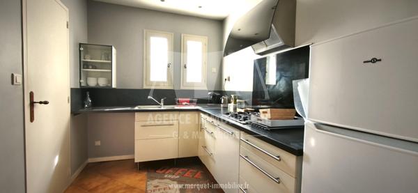 PUYMOYEN - 10 MINUTES D'ANGOULEME - SUPERBE MAISON EN PIERRES DE 260 M², LOGEMENT INDÉPENDANT, 3 GARAGES, LE TOUT SUR TERRAIN CLOS DE 5 266 m²