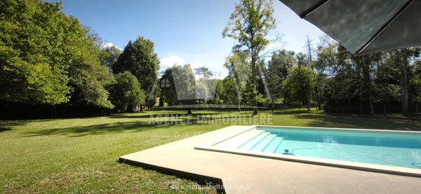 PUYMOYEN - 10 MINUTES D'ANGOULEME - SUPERBE MAISON EN PIERRES DE 260 M², LOGEMENT INDÉPENDANT, 3 GARAGES, LE TOUT SUR TERRAIN CLOS DE 5 266 m²
