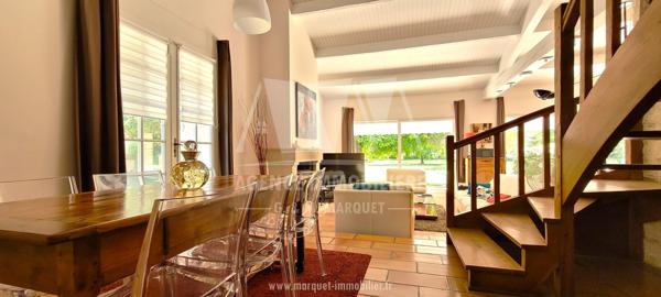 PUYMOYEN - 10 MINUTES D'ANGOULEME - SUPERBE MAISON EN PIERRES DE 260 M², LOGEMENT INDÉPENDANT, 3 GARAGES, LE TOUT SUR TERRAIN CLOS DE 5 266 m²