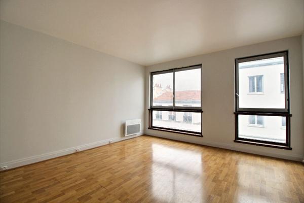 Exclusivité Nestenn -  75018 - appartement 2 pièces, 44 m²  3e étage avec ascenseur
