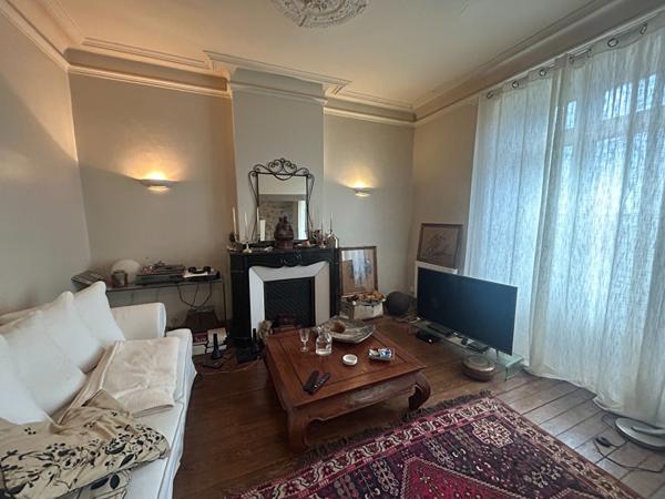 Immeuble à Carcassonne : 1 local, 2 appartements et une dépendance