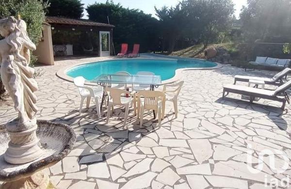 Maison traditionnelle 5 pièces de 141 m² à Douzens (11700)