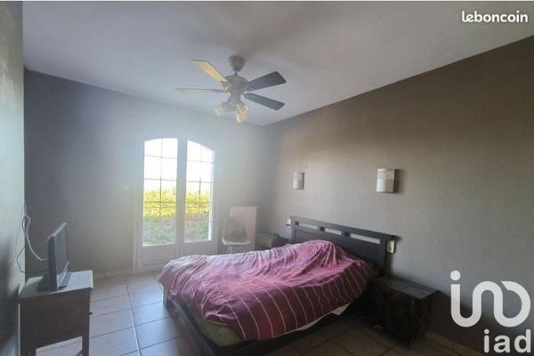 Maison traditionnelle 5 pièces de 141 m² à Douzens (11700)