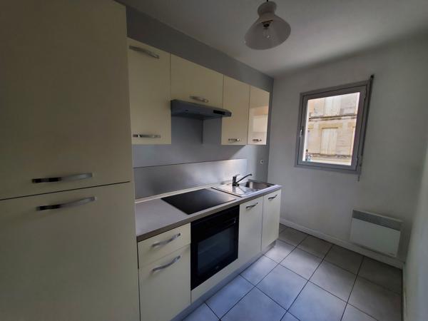 A louer : Appartement 3 pièces avec balcon et parking au centre de MARMANDE
