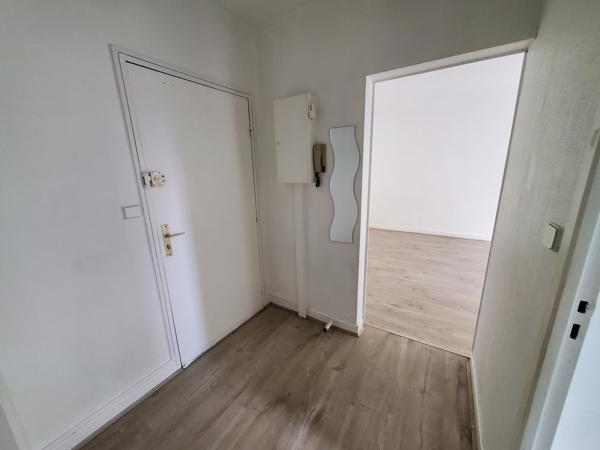 A louer : Appartement 3 pièces avec balcon et parking au centre de MARMANDE