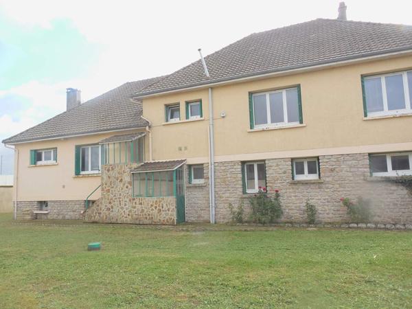 Maison 250 m² gros potentiel terrain 1.67 Ha
