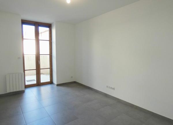 Appartement à louer    1 pièce • 22,63 m2 Vernaison