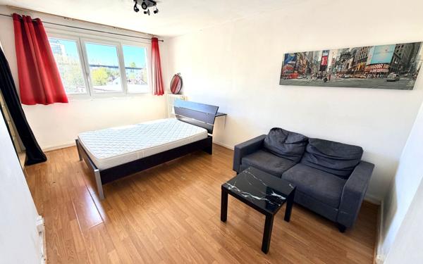 Appartement à vendre    1 pièce • 28,91 m2 Bondy