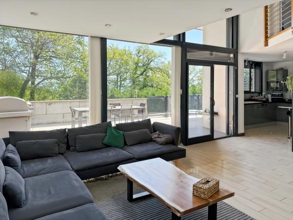 Maison à vendre 5 pièces ECHENEVEX (01)