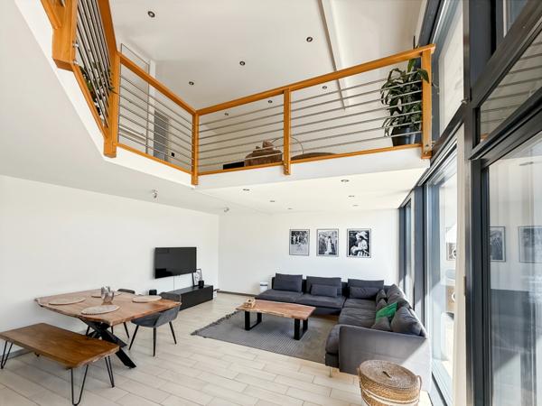 Maison à vendre 5 pièces ECHENEVEX (01)