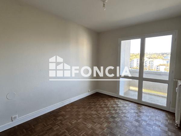 Location Appartement 4 pièces 66.44 m² - 15 RUE DU DOCTEUR MESSINES Agen 47000