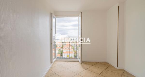 À vendre Appartement 3 pièces 68 m² - Marseille 13009