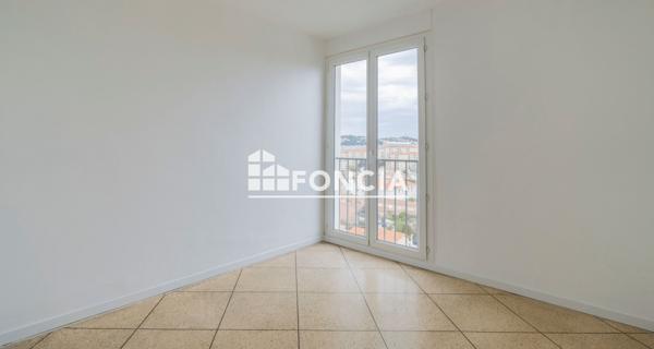 À vendre Appartement 3 pièces 68 m² - Marseille 13009
